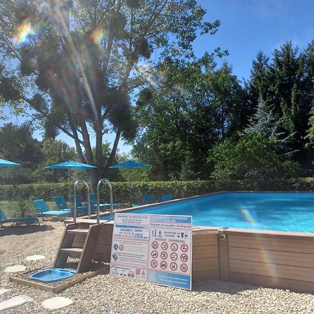 Attigny Camping Le Vallage מראה חיצוני תמונה